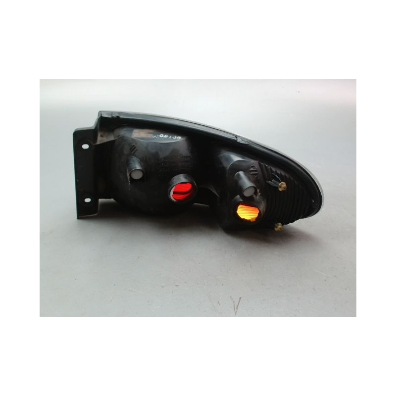 FEU ARRIERE GAUCHE  DAEWOO LANOS 1997-2002