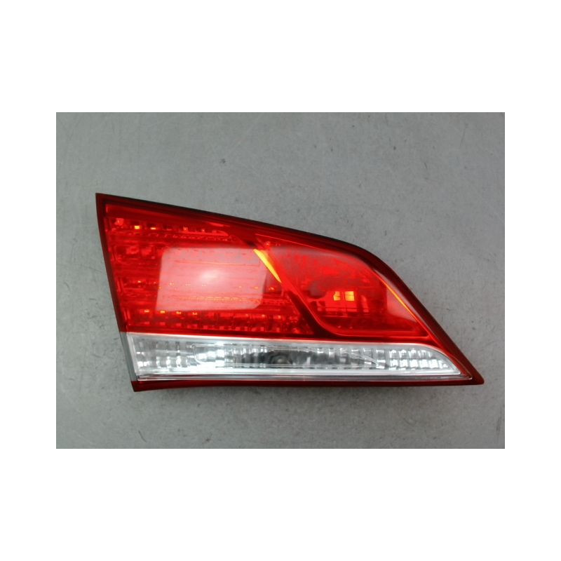 FEU ARRIERE INTERIEUR GAUCHE HYUNDAI I40