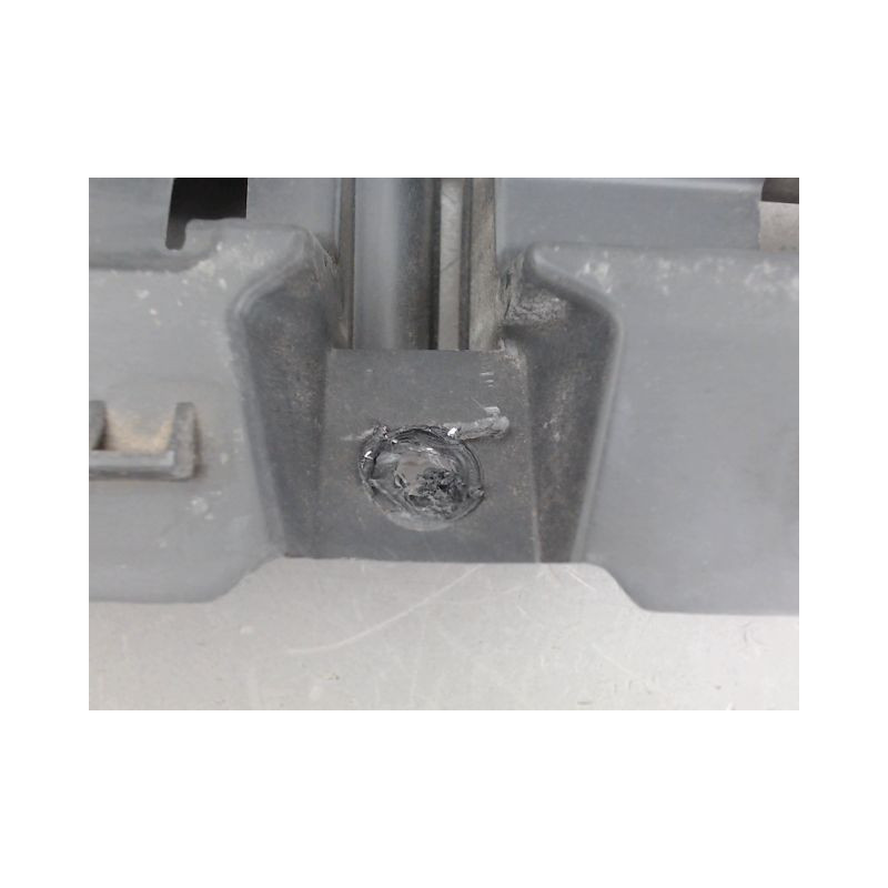 SUPPORT CENTRAL PARE-CHOC ARRIERE  RENAULT LAGUNA