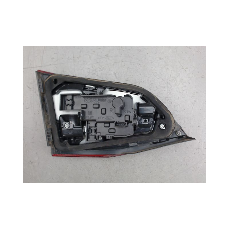 FEU ARRIERE INTERIEUR DROIT VAUXHALL ASTRA