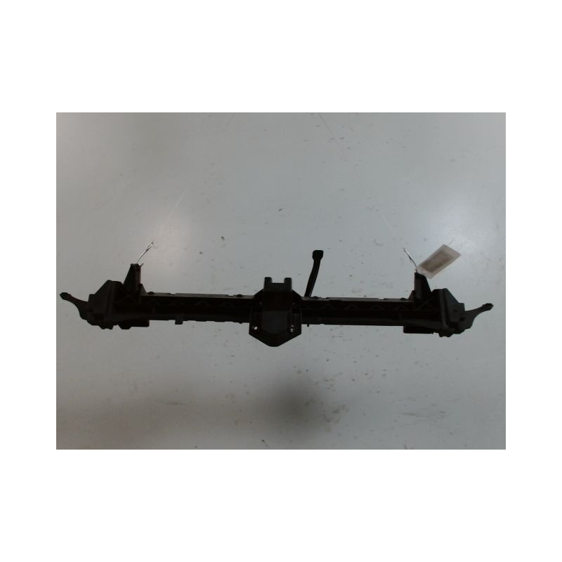 TRAVERSE SUPERIEURE ARMATURE AVANT PEUGEOT 3008