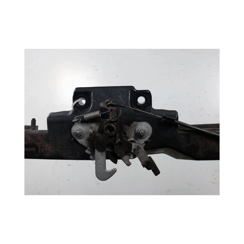TRAVERSE SUPERIEURE ARMATURE AVANT PEUGEOT 1007
