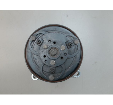 COMPRESSEUR AIR CONDITIONNE