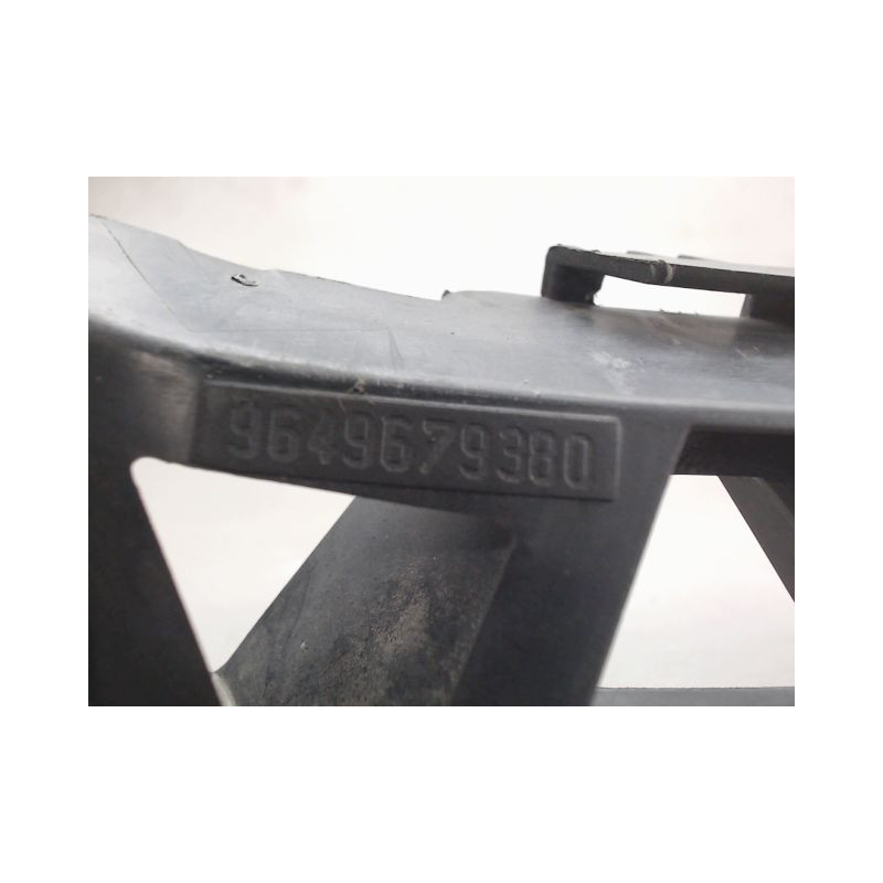 SUPPORT PARE-CHOC ARG PEUGEOT 207