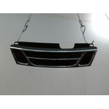 CALANDRE SAAB 900