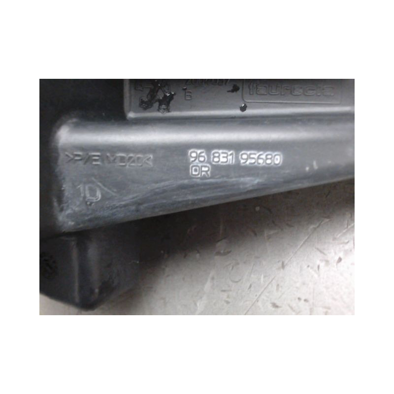 SUPPORT PARE-CHOC ARD PEUGEOT 3008