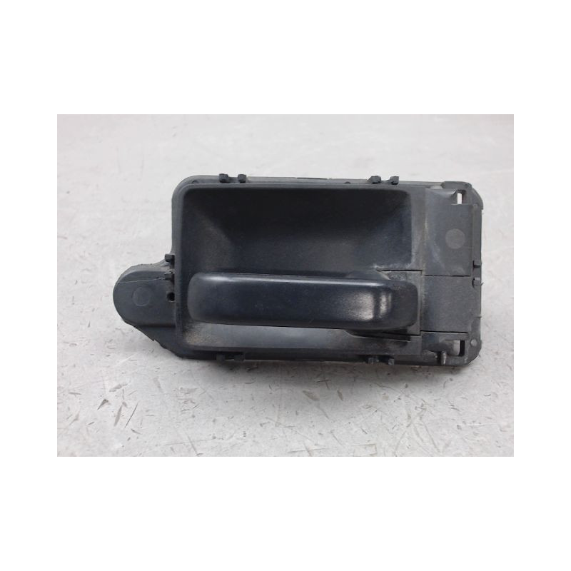 POIGNEE INTERIEURE PORTE AVANT DROIT PEUGEOT 205