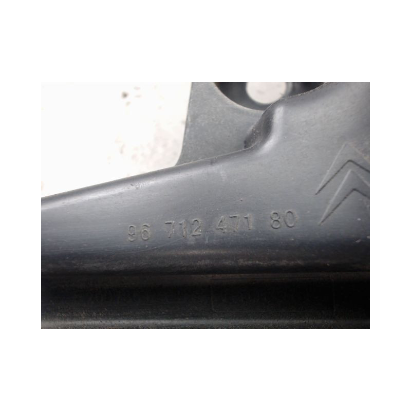 SUPPORT PARE-CHOC ARG CITROEN C4