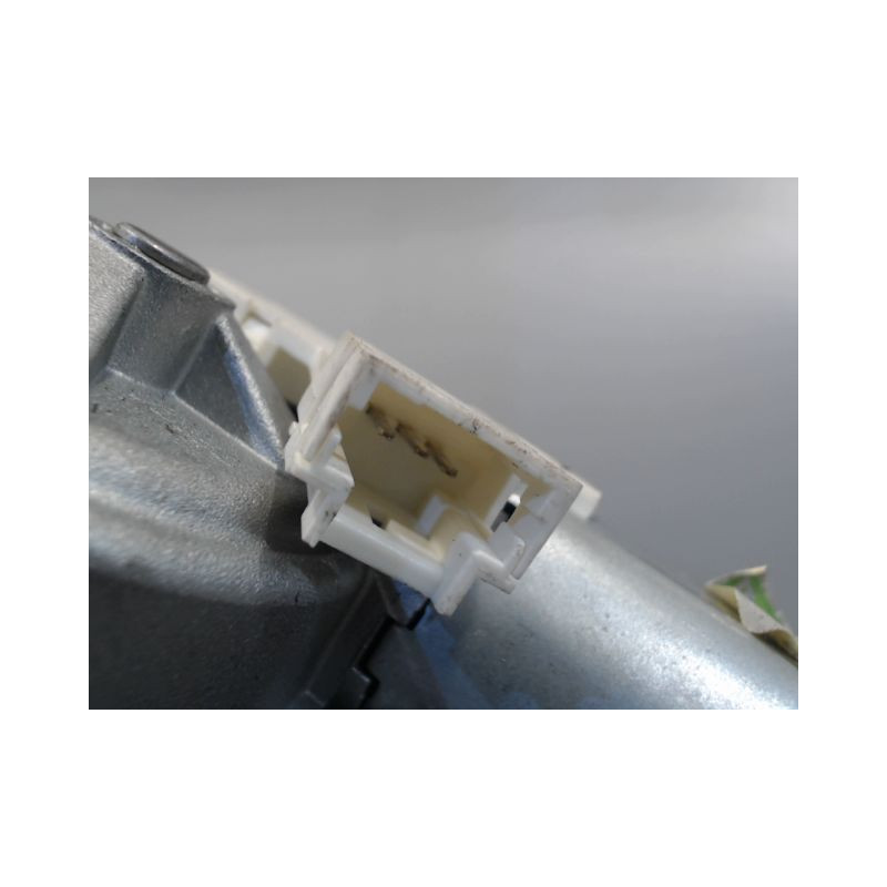 MOTEUR ESSUIE-GLACE ARRIERE RENAULT TWINGO 2 2010-