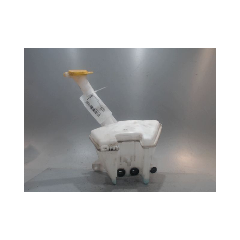 RESERVOIR LAVE-GLACE AVANT TOYOTA YARIS