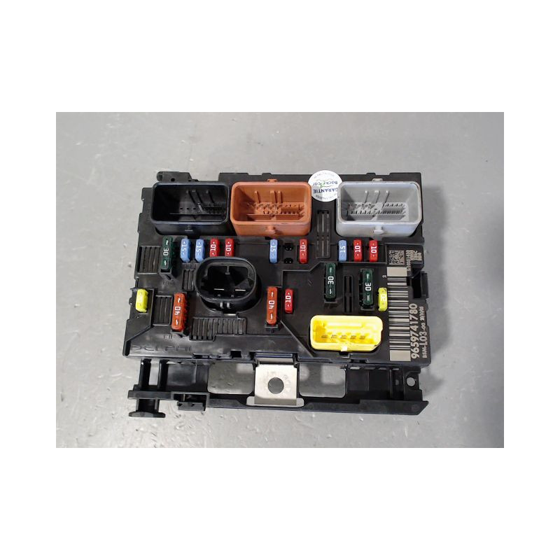 BOITE A FUSIBLES CITROEN C3