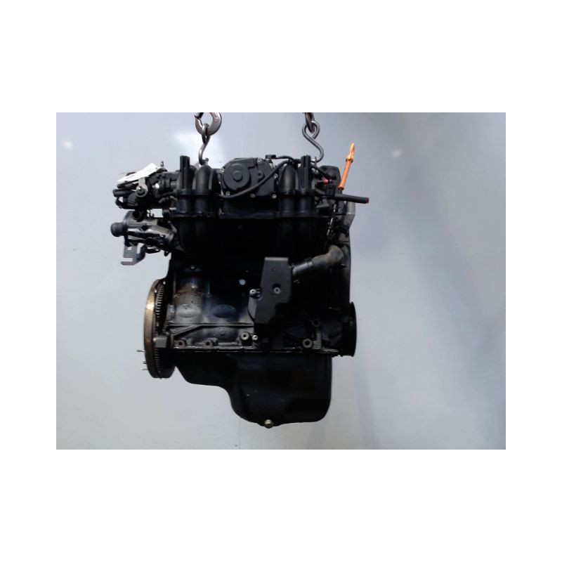 MOTEUR ESSENCE VOLKSWAGEN POLO 94-99 60 1.4