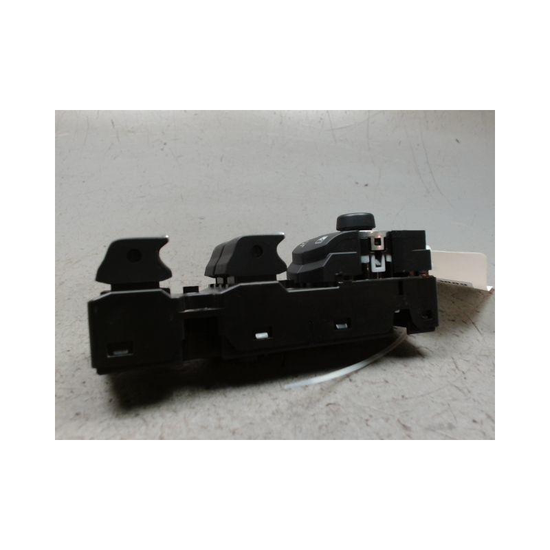 COMMANDE LEVE-GLACE PORTE AVG FORD PUMA