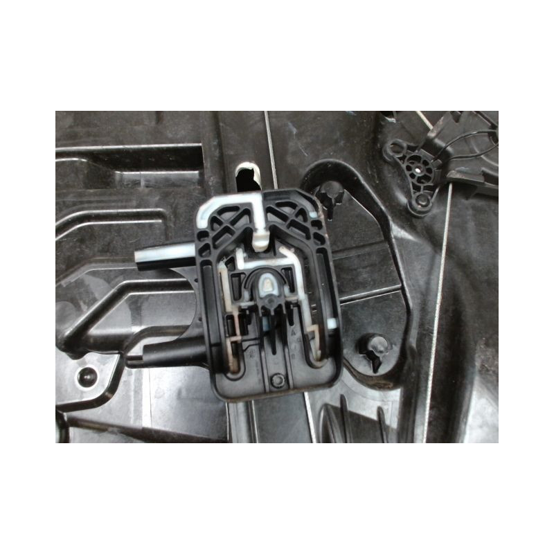 MECANISME+MOTEUR LEVE-GLACE ARRIERE DROIT FORD PUMA