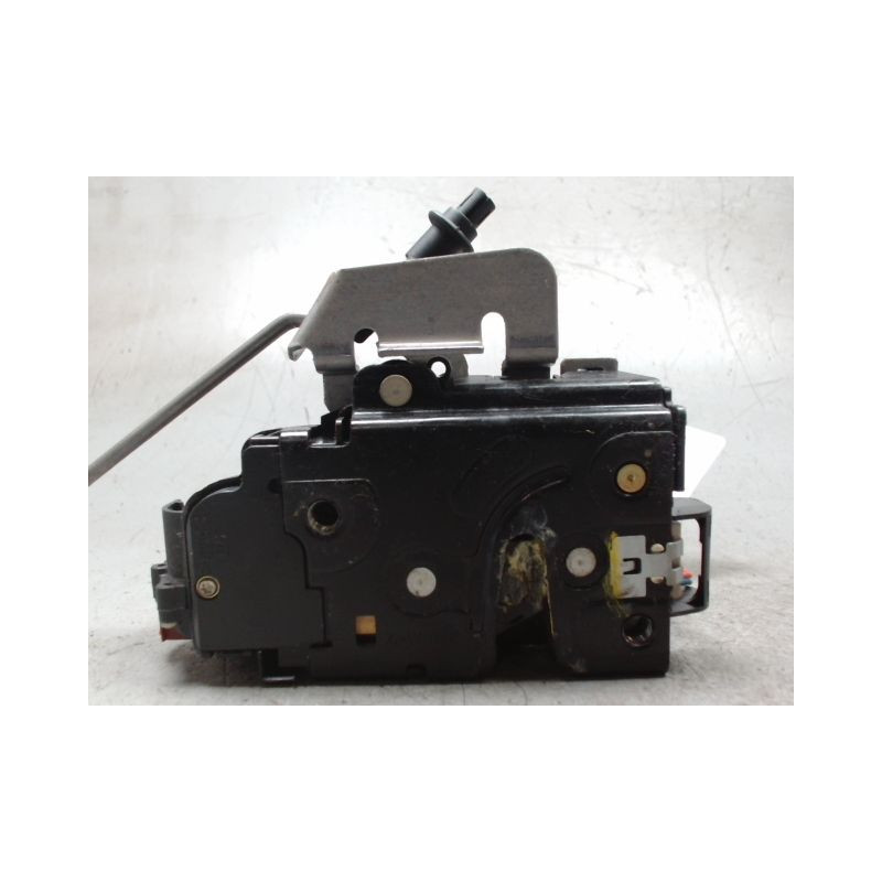 SYSTEME CONDAMNATION AVANT DROIT AUDI A4 2001-