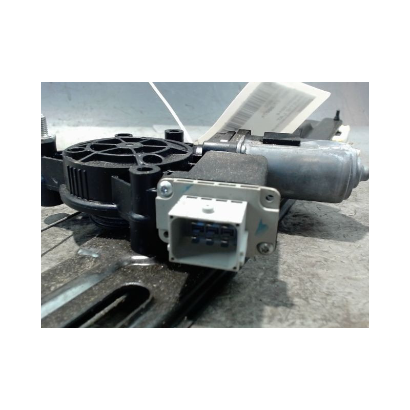 MECANISME+MOTEUR LEVE-GLACE AVANT DROIT FIAT 500 2007-