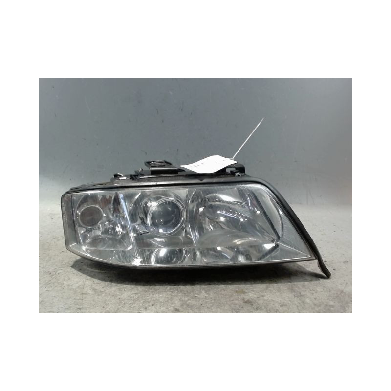 PHARE DROIT AUDI A6 97-2001