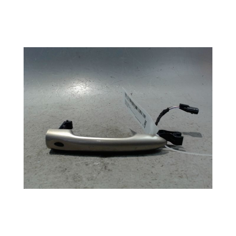 POIGNEE EXTERIEURE PORTE AVANT GAUCHE RENAULT CAPTUR