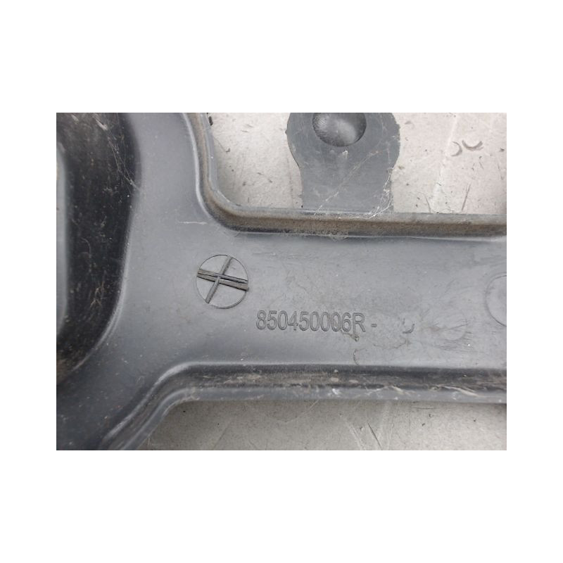 SUPPORT PARE-CHOC ARG RENAULT MEGANE