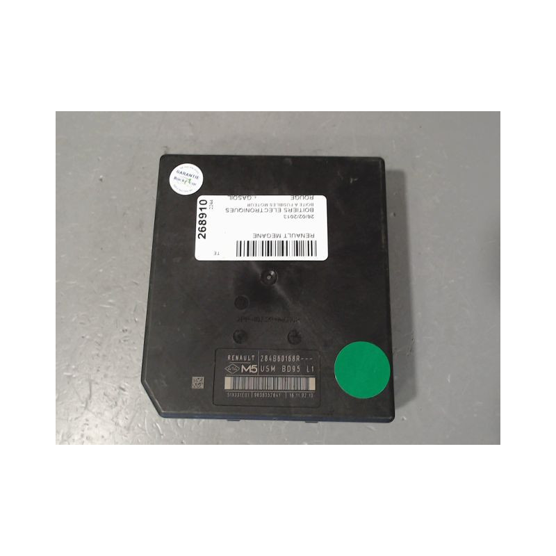 BOITE A FUSIBLES RENAULT MEGANE