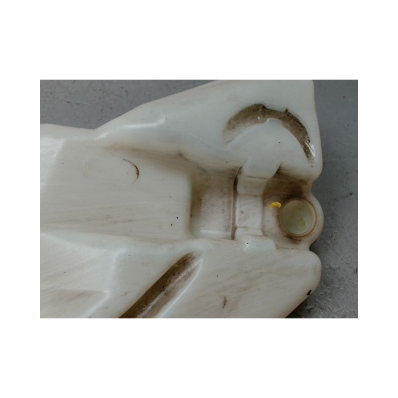 RESERVOIR LAVE-GLACE AVANT PEUGEOT 206 3P