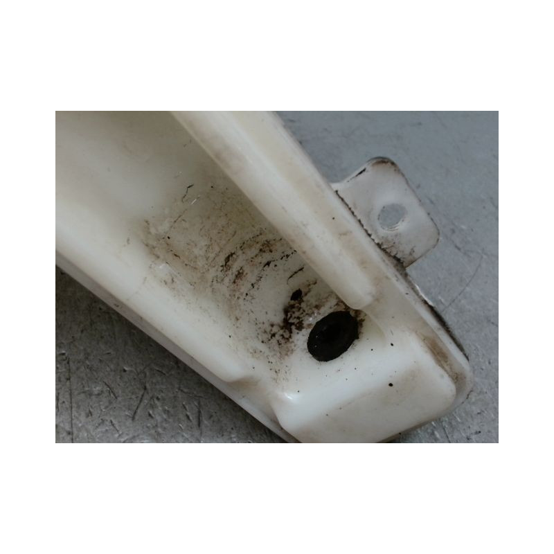 RESERVOIR LAVE-GLACE AVANT VOLKSWAGEN PASSAT 2005-