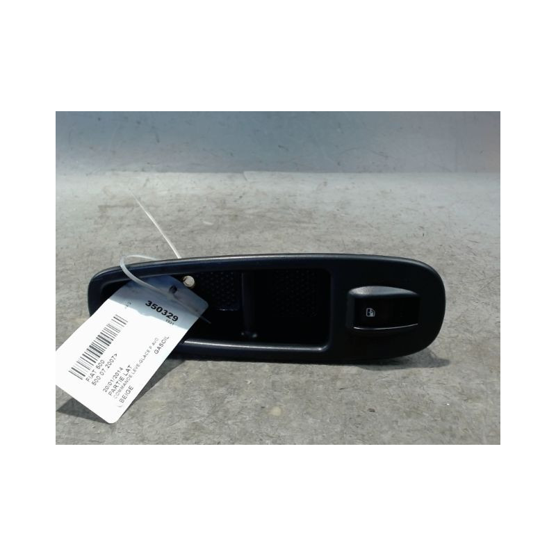 COMMANDE LEVE-GLACE PORTE AVD FIAT 500 2007-