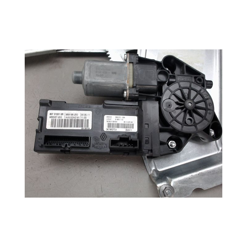 MECANISME LEVE-GLACE AVANT GAUCHE RENAULT MEGANE