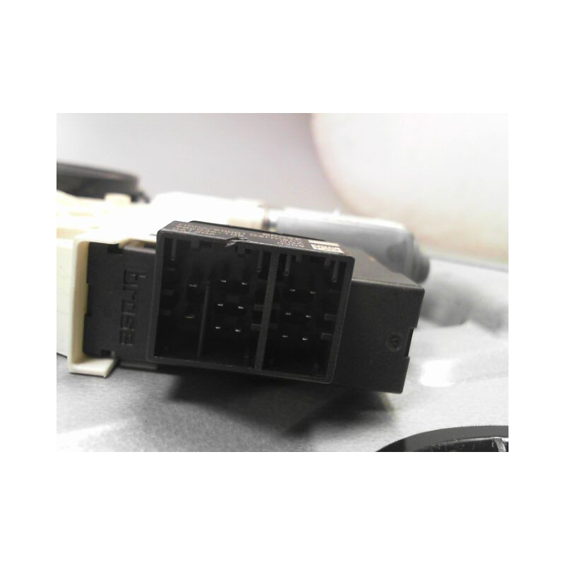 MECANISME+MOTEUR LEVE-GLACE AVANT DROIT SEAT IBIZA