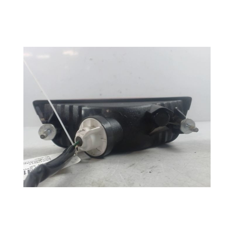 FEU BROUILLARD CENTRAL ARRIERE SUZUKI SWIFT 3P
