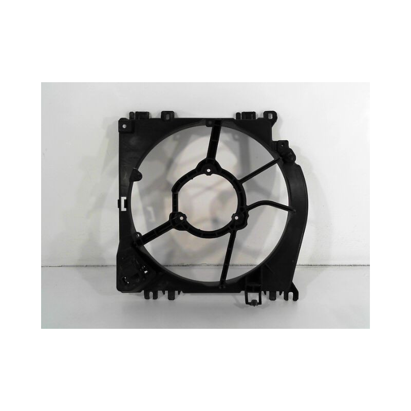 SUPPORT DE VENTILATEUR RENAULT CLIO III 2010-