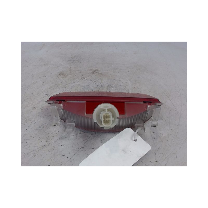 FEUX STOP SUPPLEMENTAIRE NISSAN MICRA 2009-