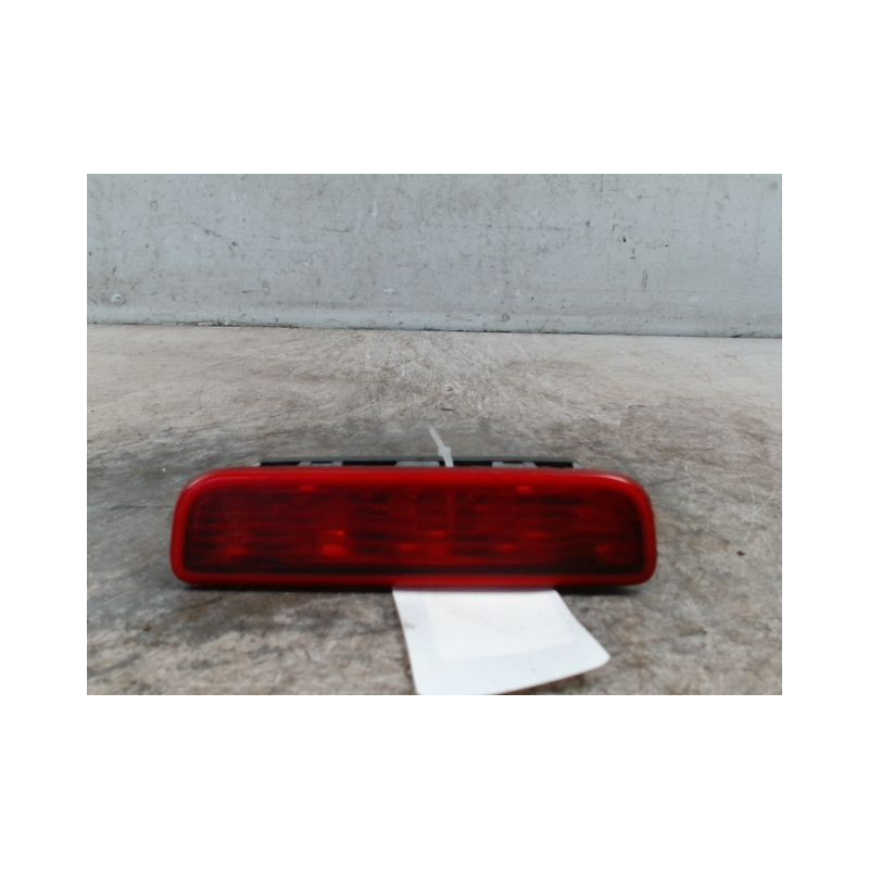 FEUX STOP SUPPLEMENTAIRE PEUGEOT BIPPER FOURGON 4P