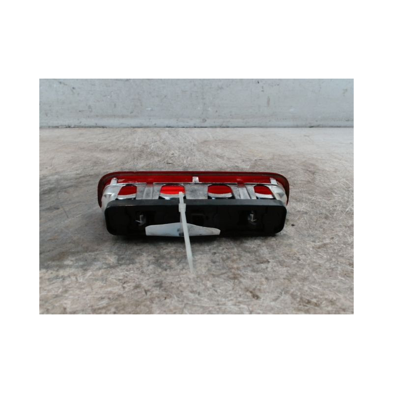 FEUX STOP SUPPLEMENTAIRE PEUGEOT BIPPER FOURGON 4P