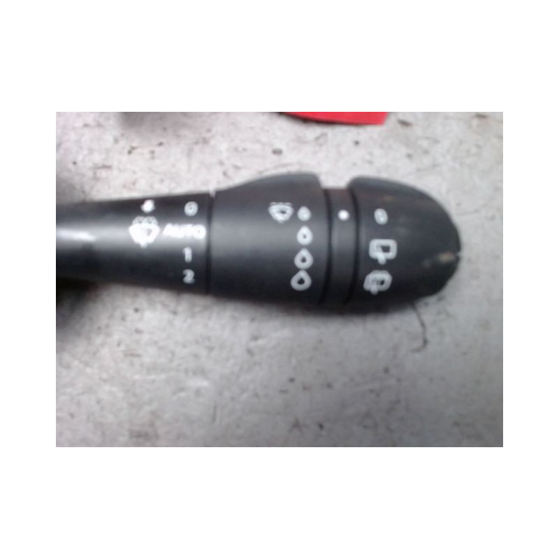 COMMANDE ESSUIE GLACE RENAULT CAPTUR 1