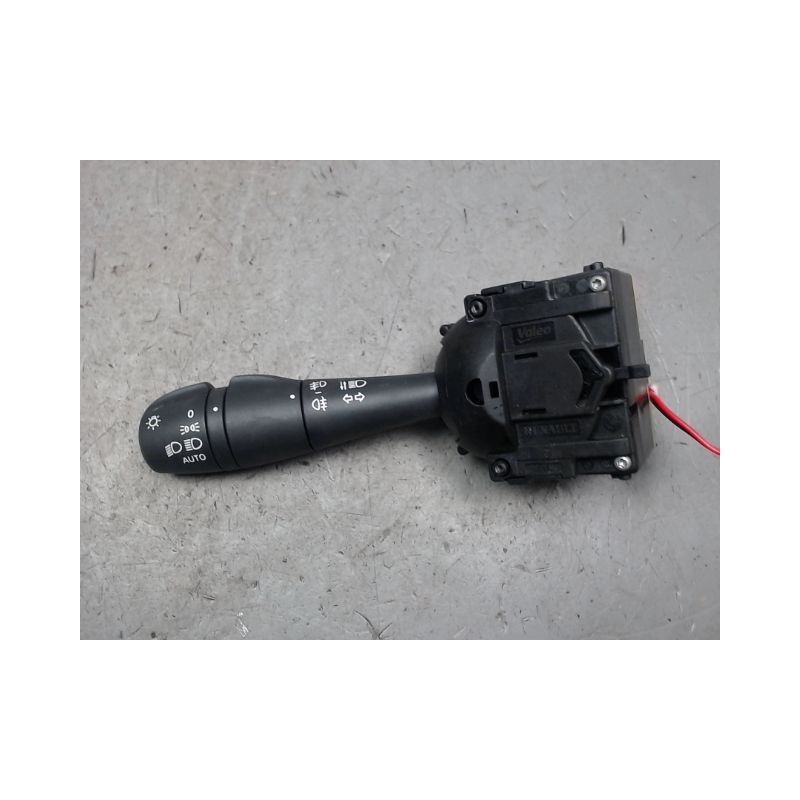 COMMANDE ECLAIRAGE RENAULT CAPTUR