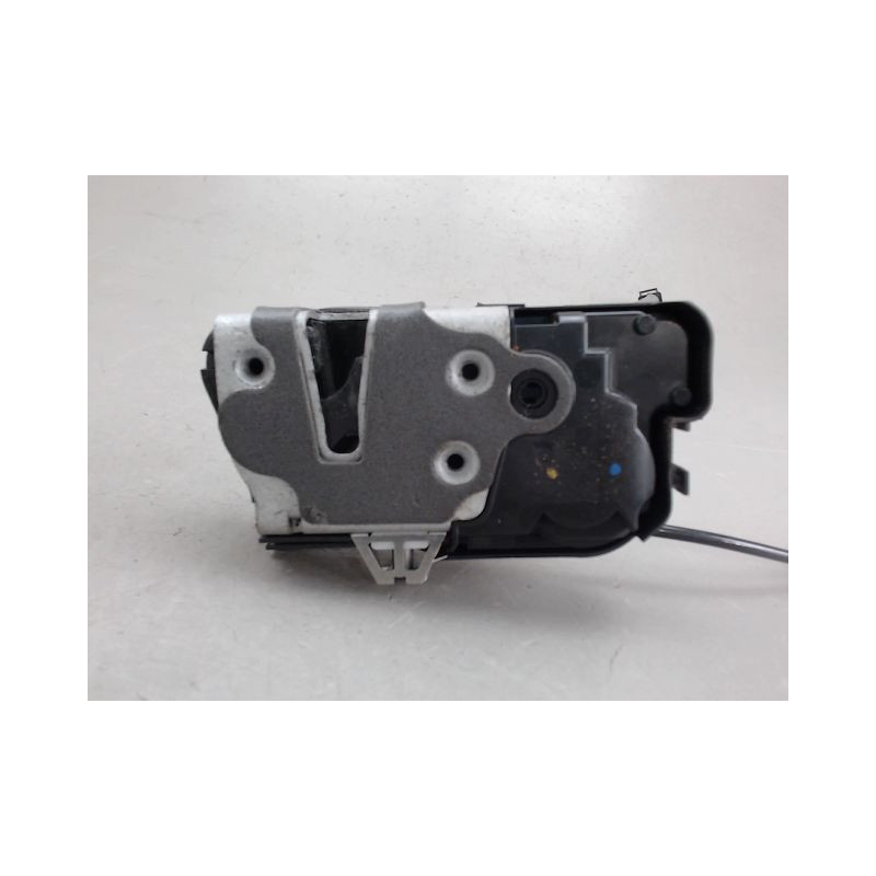SYSTEME CONDAMNATION AVANT DROIT FORD PUMA