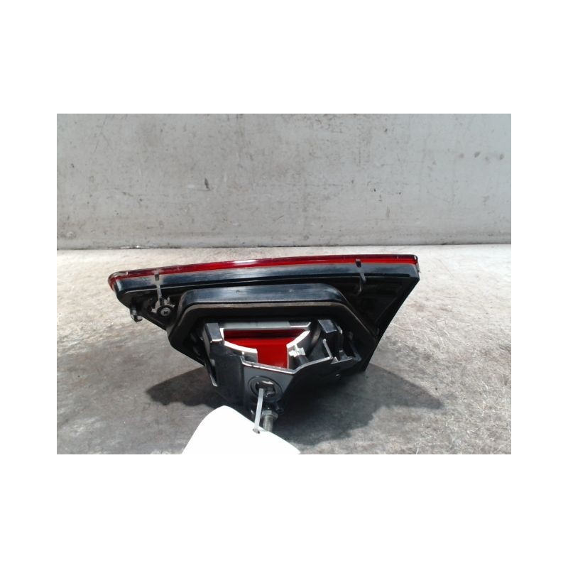 FEU ARRIERE INTERIEUR GAUCHE RENAULT CLIO IV