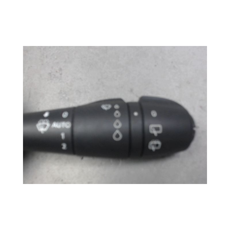 COMMANDE ESSUIE GLACE RENAULT CLIO IV 2012-