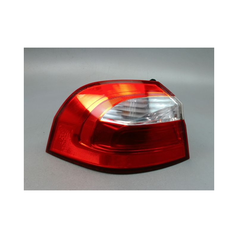 FEU ARRIERE GAUCHE  KIA RIO 2005-