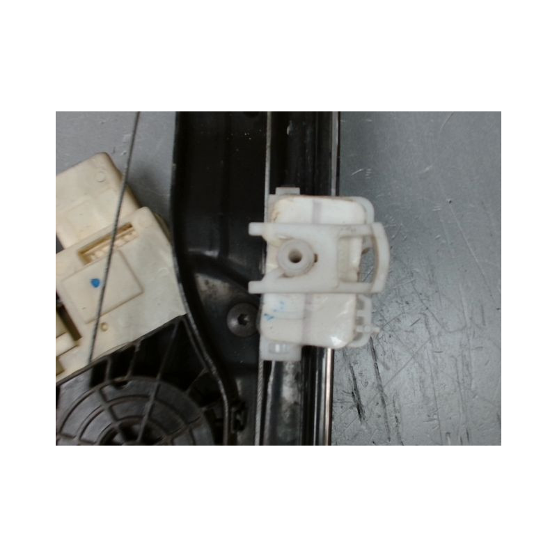 MECANISME+MOTEUR LEVE-GLACE AVANT GAUCHE PEUGEOT 308
