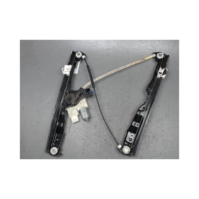 MECANISME+MOTEUR LEVE-GLACE AVANT GAUCHE PEUGEOT 308