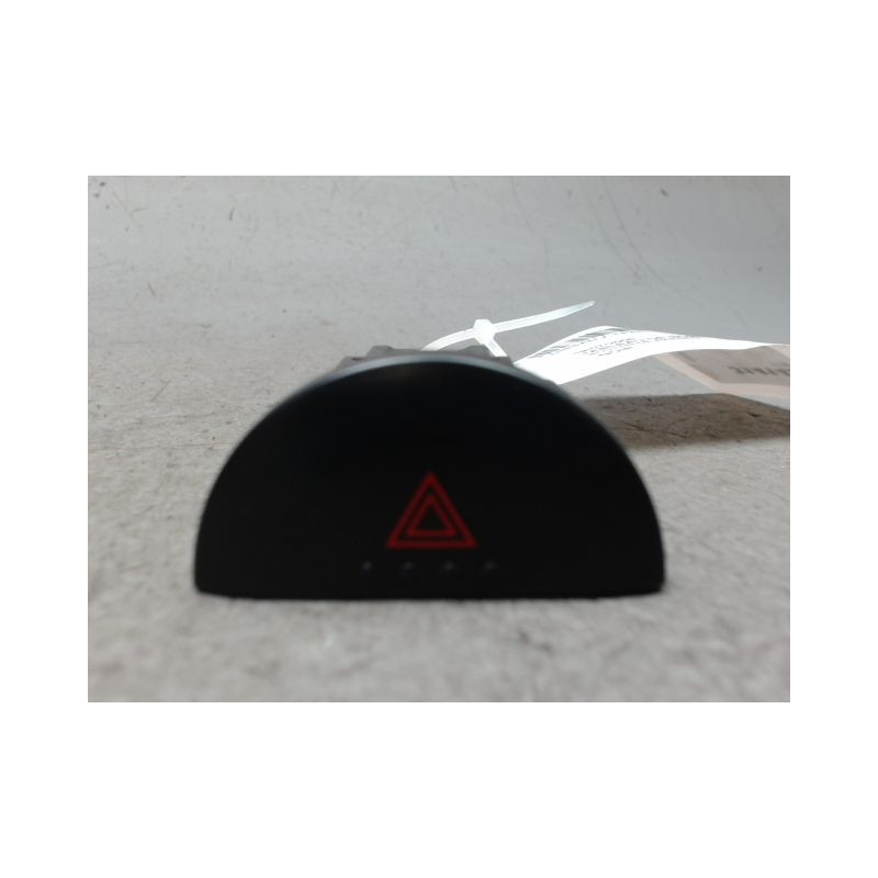 BOUTON DE WARNING NISSAN X-TRAIL