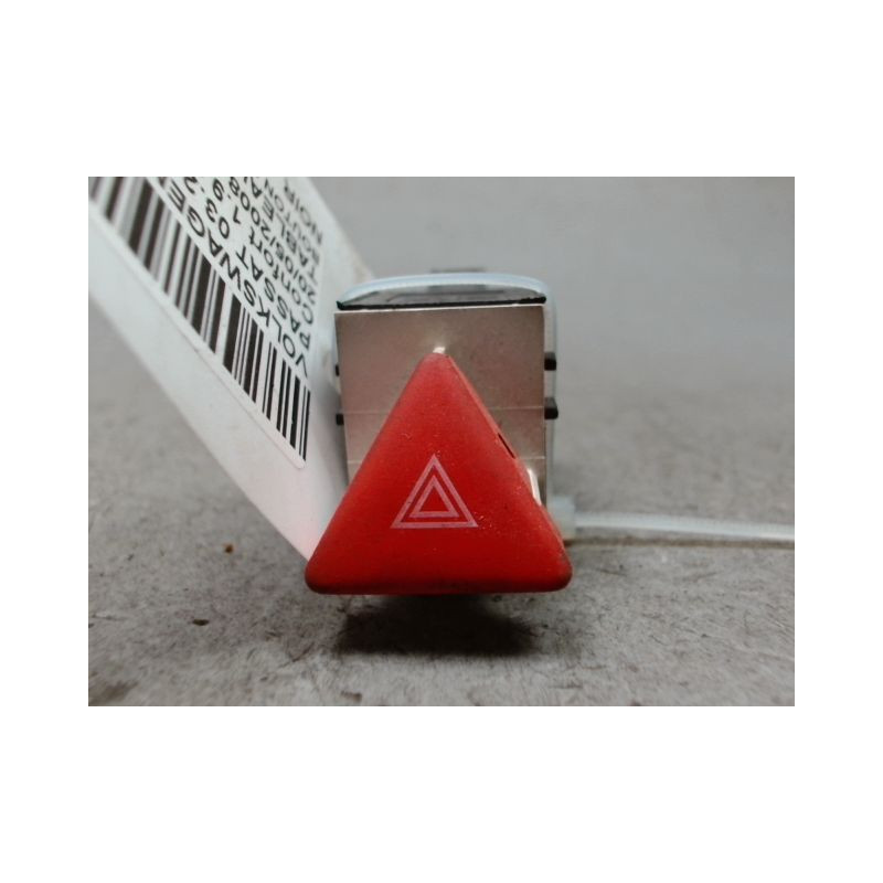 BOUTON DE WARNING VOLKSWAGEN PASSAT 2005-