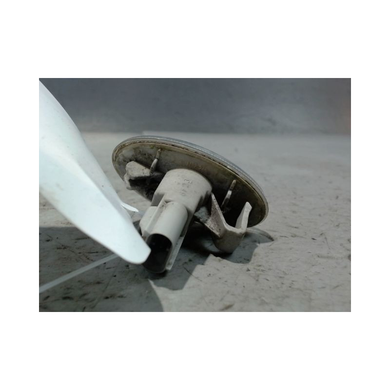 REPETITEUR AILE DROIT CITROEN C-CROSSER 2007-