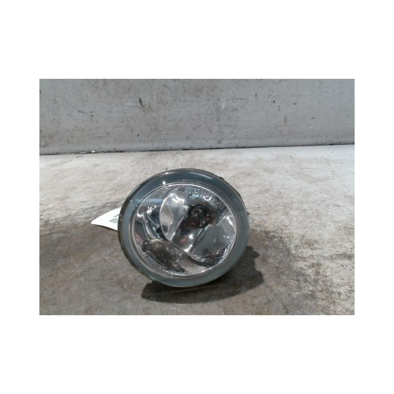 PHARE ANTIBROUILLARD AVANT GAUCHE TOYOTA COROLLA VERSO 2002-2004