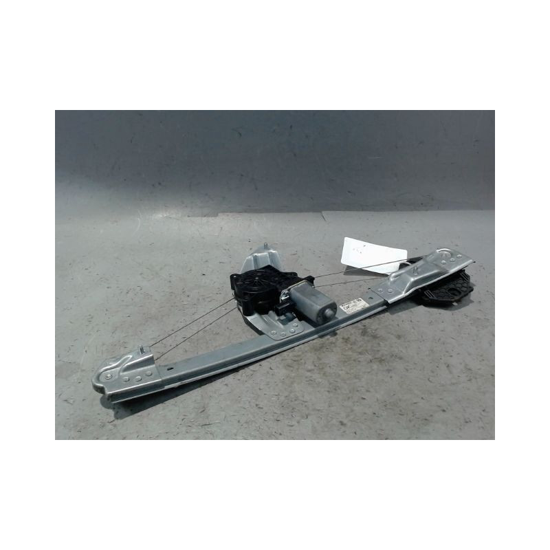 MECANISME+MOTEUR LEVE-GLACE AVANT DROIT DACIA SANDERO 2008-