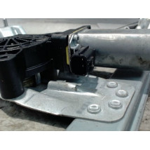 MECANISME+MOTEUR LEVE-GLACE AVANT DROIT DACIA SANDERO 2008-