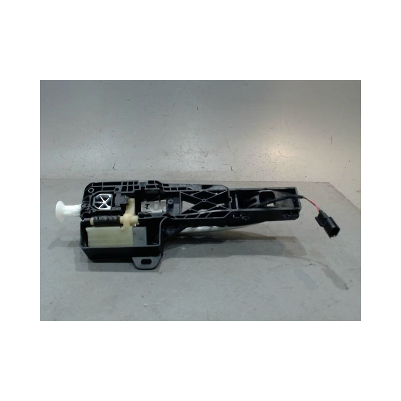POIGNEE EXTERIEURE PORTE ARRIERE GAUCHE RENAULT MEGANE