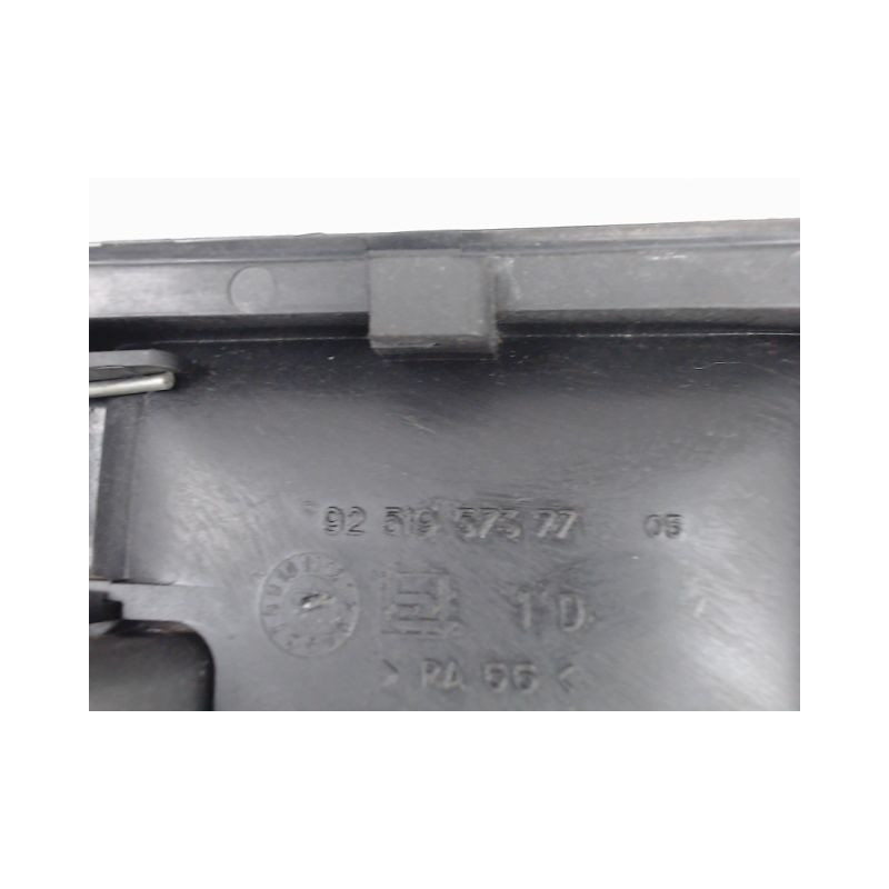 POIGNEE INTERIEURE PORTE AVANT DROIT PEUGEOT 106